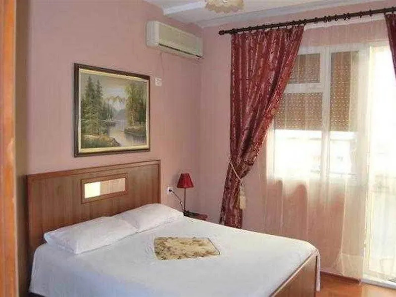 Alpin Hotel Tirana